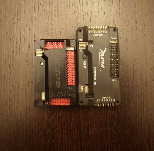 ZnDiy-BRY APM 2.6 side by side with 3DR Robotics' (with case)